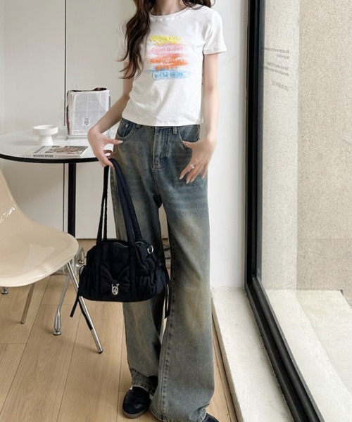 Ada.(エイダ)の「マルチカラー ペイント ロゴ グラフィック Tシャツ(Tシャツ/カットソー・レディース・ホワイト/ネイビー/グレー/ライトブルー・FREE)」の7枚目の写真