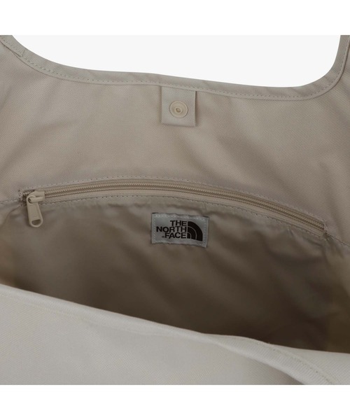 THE NORTH FACE(ザノースフェイス)の「国内未発売 THE NORTH FACE(ザ ノース フェイス) / トートバッグ / ショルダーバッグ / WL TRIG BAG / トリッグバッグ(トートバッグ・レディース・クリーム/ブラック・FREE)」の10枚目の写真