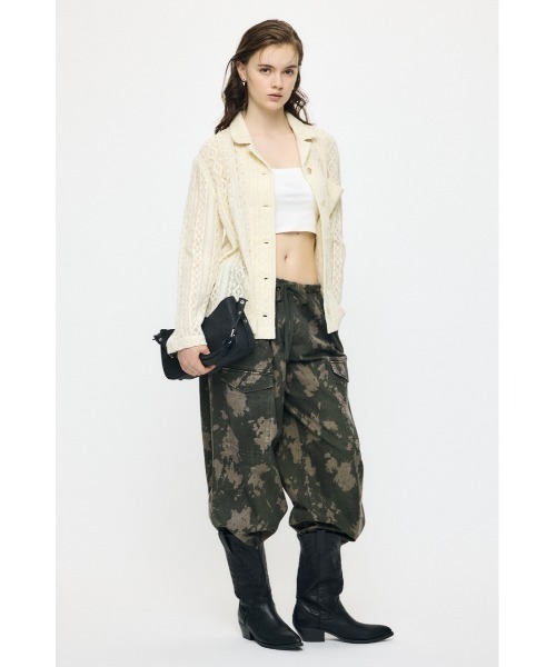 MOUSSY(マウジー)の「OPEN COLLAR LACE シャツ(シャツ/ブラウス・レディース・アイボリー/ネイビー・FREE)」の5枚目の写真