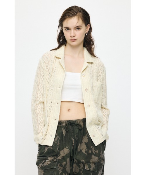 MOUSSY(マウジー)の「OPEN COLLAR LACE シャツ(シャツ/ブラウス・レディース・アイボリー/ネイビー・FREE)」の7枚目の写真