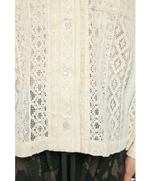 MOUSSY(マウジー)の「OPEN COLLAR LACE シャツ(シャツ/ブラウス・レディース・アイボリー/ネイビー・FREE)」の15枚目の写真