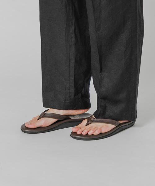 ISLAND SLIPPER(アイランドスリッパ)の「『別注』ISLAND SLIPPER×URBAN RESEARCH ナローストラップサンダル(サンダル・メンズ・ブラック/ブラウン・8/9/10/11)」の13枚目の写真