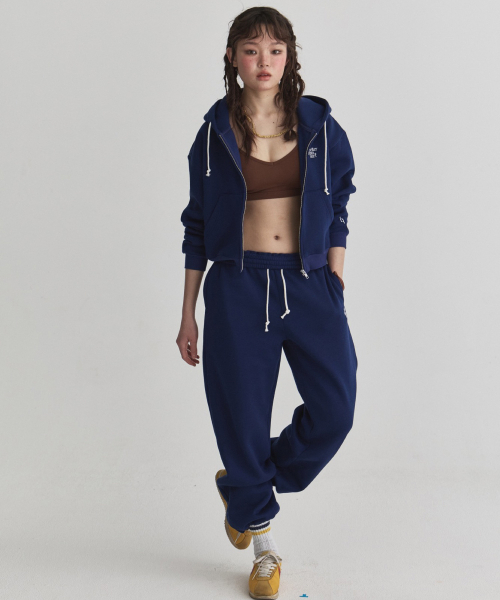 BETTER THAN SURF(ベターザンサーフ)の「EUPHORIA CROP ZIPUP HOODIE - NAVY(パーカー・レディース・その他・SMALL/MEDIUM)」の4枚目の写真