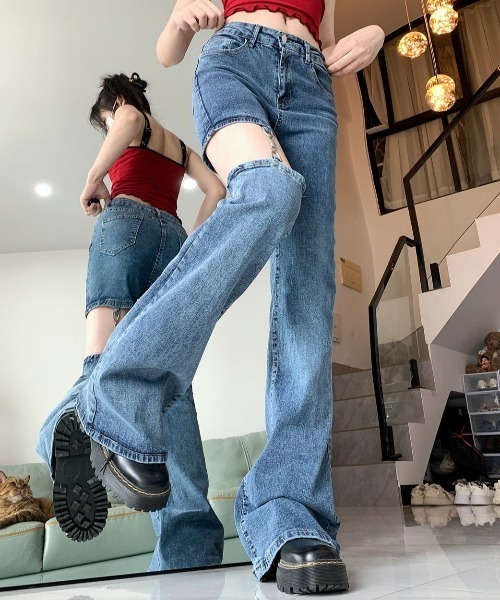 ViViDAY(ビビデー)の「カットアウト デニムパンツ(デニムパンツ・レディース・ブルー・M/S/L)」の5枚目の写真