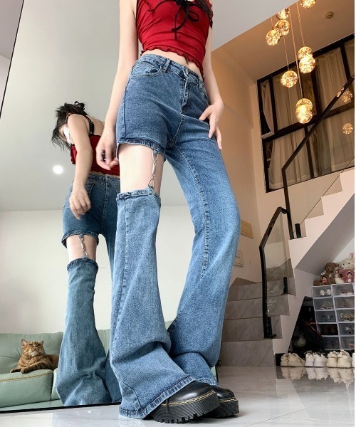 ViViDAY(ビビデー)の「カットアウト デニムパンツ(デニムパンツ・レディース・ブルー・M/S/L)」の8枚目の写真