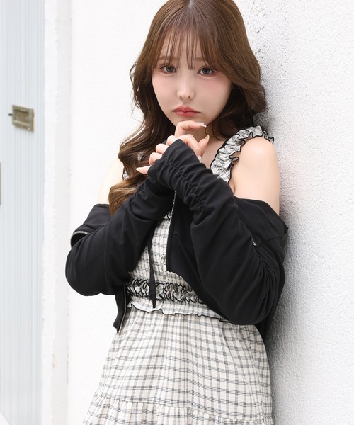 one after another NICE CLAUP（ワンアフターアナザーナイスクラップ）の「【UVカット】ロゴ刺しゅうパーカー（パーカー・レディース・オフホワイト/サックスブルー/ブラック/ピンク・FREE）」の22枚目の写真
