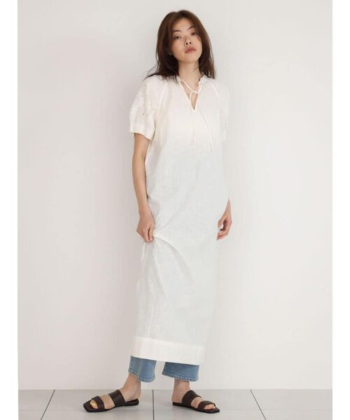 FIKA.（フィーカ）の「Cutwork lace sleeve  onepiece（ワンピース・レディース・オフホワイト/ブラック・MEDIUM）」の4枚目の写真