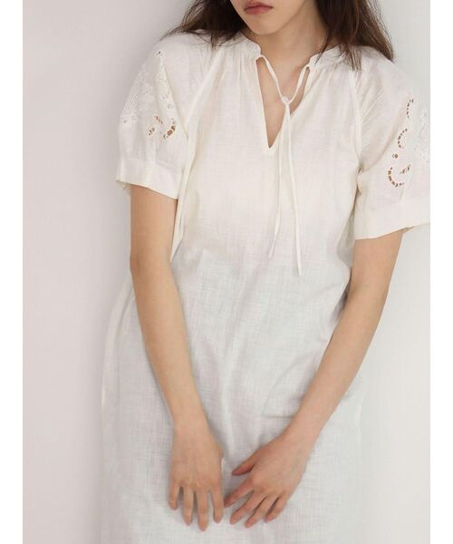 FIKA.（フィーカ）の「Cutwork lace sleeve  onepiece（ワンピース・レディース・オフホワイト/ブラック・MEDIUM）」の8枚目の写真