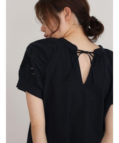 FIKA.（フィーカ）の「Cutwork lace sleeve  onepiece（ワンピース・レディース・オフホワイト/ブラック・MEDIUM）」の10枚目の写真
