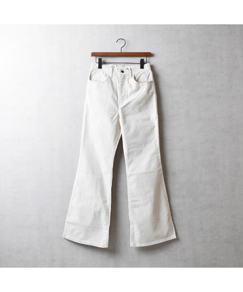 Levi's(リーバイス)の「【IW4】【Levi's/リーバイス】70S HIGH FLARE PANTS A0899-0007(その他パンツ・レディース・ライトベージュ・25inch/26inch)」の1枚目の写真