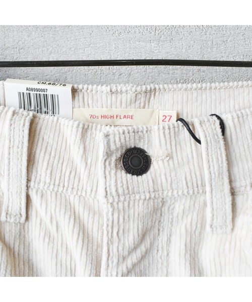 Levi's(リーバイス)の「【IW4】【Levi's/リーバイス】70S HIGH FLARE PANTS A0899-0007(その他パンツ・レディース・ライトベージュ・25inch/26inch)」の4枚目の写真