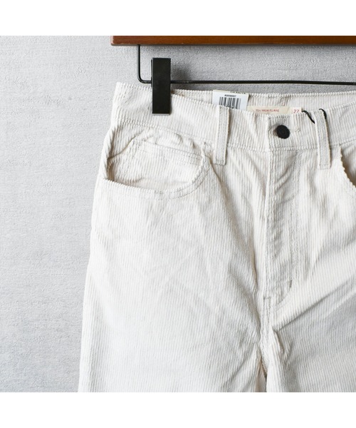 Levi's(リーバイス)の「【IW4】【Levi's/リーバイス】70S HIGH FLARE PANTS A0899-0007(その他パンツ・レディース・ライトベージュ・25inch/26inch)」の5枚目の写真