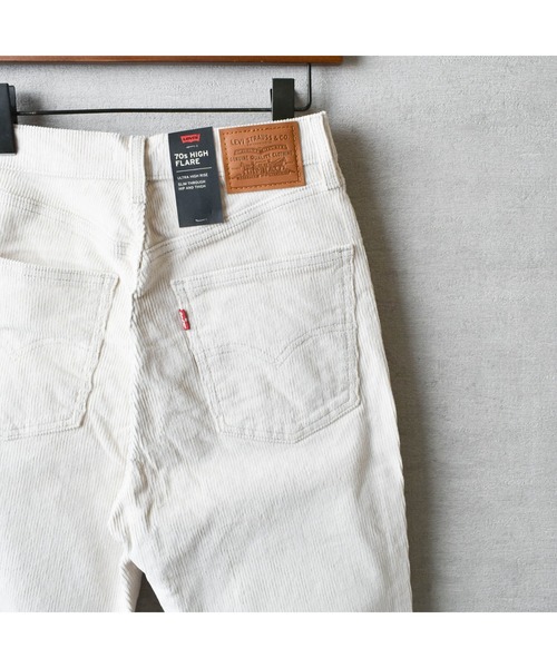 Levi's(リーバイス)の「【IW4】【Levi's/リーバイス】70S HIGH FLARE PANTS A0899-0007(その他パンツ・レディース・ライトベージュ・25inch/26inch)」の13枚目の写真