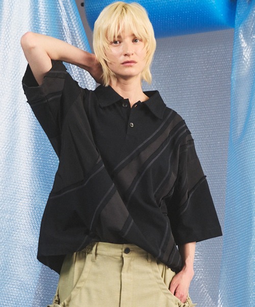 MAISON SPECIAL（メゾンスペシャル）の「《UNISEX》Different Material Curve Switching Prime-Over Short-sleeved Polo Shirt/異素材カーブ切り替えプライムオーバーショートスリーブポロシャツ【MAISON SPECIAL/メゾンスペシャル】（ポロシャツ・メンズ・グレイッシュベージュ/ブラック/ブルー・2/1/0）」の2枚目の写真