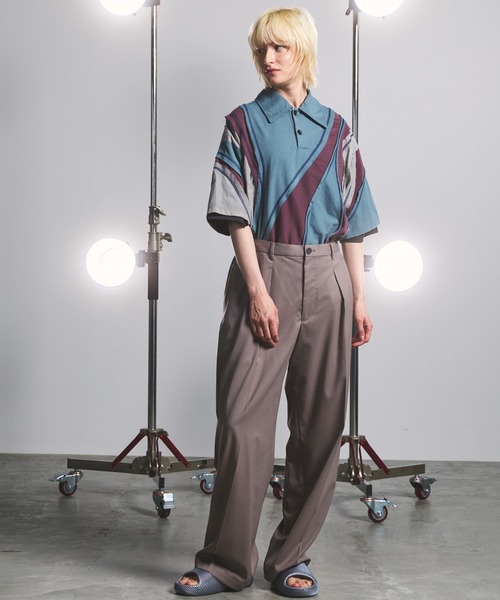 MAISON SPECIAL（メゾンスペシャル）の「《UNISEX》Different Material Curve Switching Prime-Over Short-sleeved Polo Shirt/異素材カーブ切り替えプライムオーバーショートスリーブポロシャツ【MAISON SPECIAL/メゾンスペシャル】（ポロシャツ・メンズ・グレイッシュベージュ/ブラック/ブルー・2/1/0）」の6枚目の写真