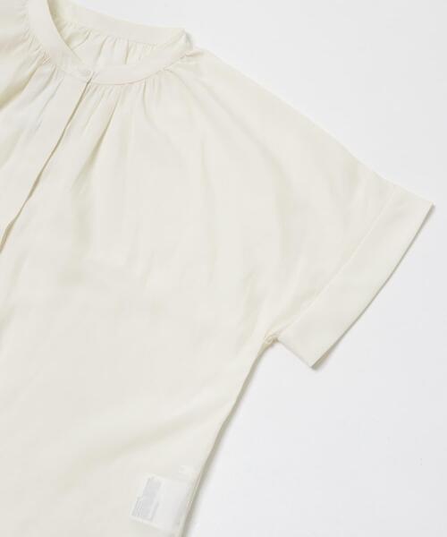 ITEMS URBANRESEARCH(アイテムズ アーバンリサーチ)の「『洗濯可』カッセンドルマンブラウス(シャツ/ブラウス・レディース・チャコールグレー/オフホワイト/ライトブルー/キャメル・FREE)」の9枚目の写真