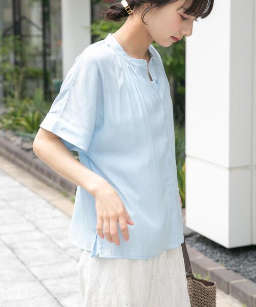 ITEMS URBANRESEARCH(アイテムズ アーバンリサーチ)の「『洗濯可』カッセンドルマンブラウス(シャツ/ブラウス・レディース・チャコールグレー/オフホワイト/ライトブルー/キャメル・FREE)」の7枚目の写真