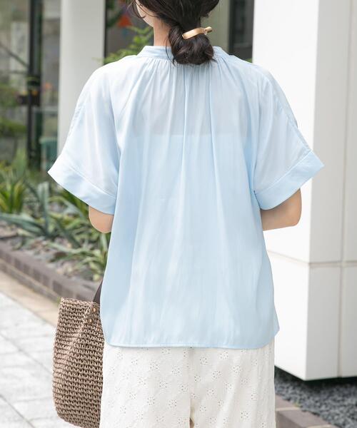 ITEMS URBANRESEARCH(アイテムズ アーバンリサーチ)の「『洗濯可』カッセンドルマンブラウス(シャツ/ブラウス・レディース・チャコールグレー/オフホワイト/ライトブルー/キャメル・FREE)」の8枚目の写真