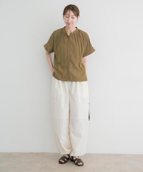 ITEMS URBANRESEARCH(アイテムズ アーバンリサーチ)の「『洗濯可』カッセンドルマンブラウス(シャツ/ブラウス・レディース・チャコールグレー/オフホワイト/ライトブルー/キャメル・FREE)」の17枚目の写真