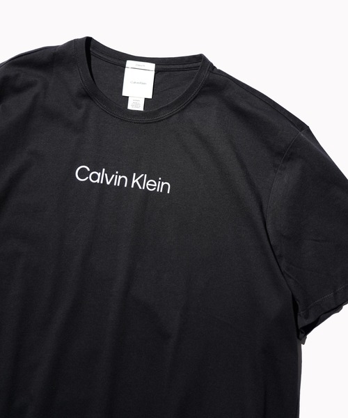 Calvin Klein(カルバン・クライン)の「CALVIN KLEIN カルバンクライン / PRINTED LOGO TEE(Tシャツ/カットソー・メンズ・ブラック/ブラック系1・SMALL/MEDIUM/X-LARGE/LARGE)」の3枚目の写真