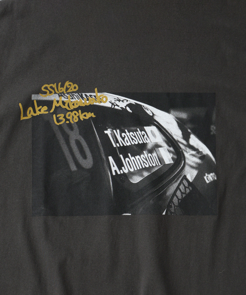 JOURNAL STANDARD relume(ジャーナルスタンダード レリューム)の「TOYOTA / トヨタ GAZOO Racing ”三河湖” プリント Tシャツ(Tシャツ/カットソー・メンズ・ホワイト×ホワイト/ブラック系その他・MEDIUM/LARGE)」の5枚目の写真