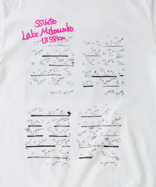 JOURNAL STANDARD relume(ジャーナルスタンダード レリューム)の「TOYOTA / トヨタ GAZOO Racing ”三河湖” プリント Tシャツ(Tシャツ/カットソー・メンズ・ホワイト×ホワイト/ブラック系その他・MEDIUM/LARGE)」の10枚目の写真