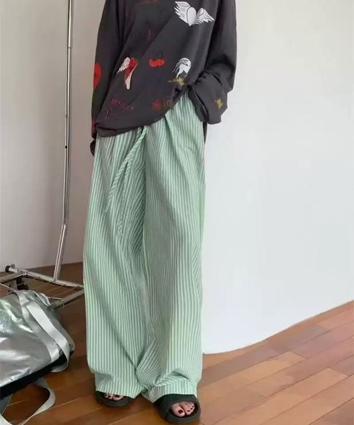 BENDER TOKYO(ベンダートウキョウ)の「\縦ラインで圧倒的な脚長&美脚を叶える/ ルーズストレート ストライプカラー イージーパンツ(その他パンツ・レディース・ブラック/ブルー/イエロー/ピンク/グリーン・FREE)」の13枚目の写真