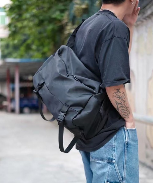 WESTBOY(ウエストボーイ)の「ストリート ユニセックス ナイロン メッセンジャーバッグ WO26S16BG38(ショルダーバッグ・メンズ・ブラック・FREE)」の6枚目の写真
