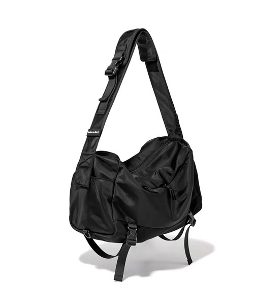 WESTBOY(ウエストボーイ)の「ストリート ユニセックス ナイロン メッセンジャーバッグ WO26S16BG38(ショルダーバッグ・メンズ・ブラック・FREE)」の14枚目の写真