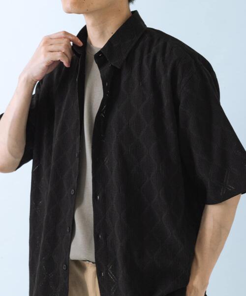 ITEMS URBANRESEARCH(アイテムズ アーバンリサーチ)の「ジオメレース レギュラーカラー 半袖シャツ(シャツ/ブラウス・メンズ・ホワイト/ブラック・MEDIUM/LARGE)」の10枚目の写真
