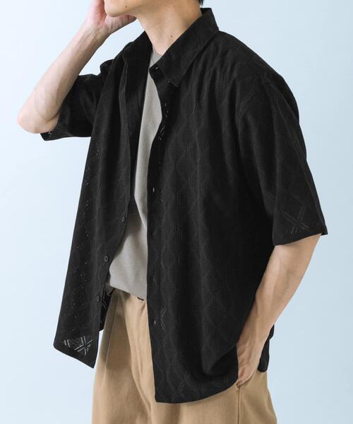 ITEMS URBANRESEARCH(アイテムズ アーバンリサーチ)の「ジオメレース レギュラーカラー 半袖シャツ(シャツ/ブラウス・メンズ・ホワイト/ブラック・MEDIUM/LARGE)」の13枚目の写真