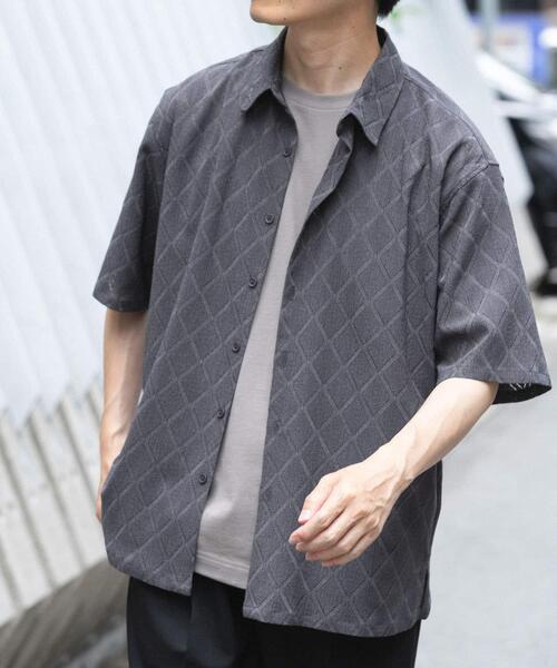 ITEMS URBANRESEARCH(アイテムズ アーバンリサーチ)の「ジオメレース レギュラーカラー 半袖シャツ(シャツ/ブラウス・メンズ・ホワイト/ブラック・MEDIUM/LARGE)」の19枚目の写真