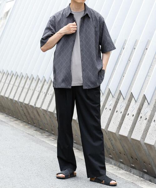 ITEMS URBANRESEARCH(アイテムズ アーバンリサーチ)の「ジオメレース レギュラーカラー 半袖シャツ(シャツ/ブラウス・メンズ・ホワイト/ブラック・MEDIUM/LARGE)」の21枚目の写真