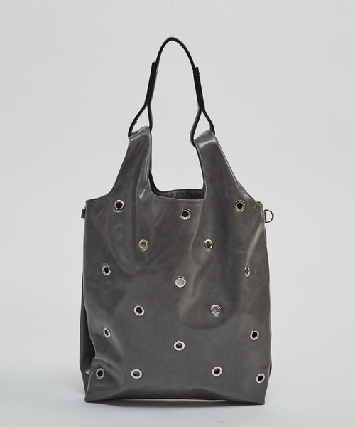 CONVERSE(コンバース)の「【CONVERSE TOKYO】EYELET SHOPPING TOTE BAG / アイレット / ショッピングバッグ トートバッグ / 2WAY(トートバッグ・レディース・ブラック/グレー/ブラウン・FREE)」の1枚目の写真