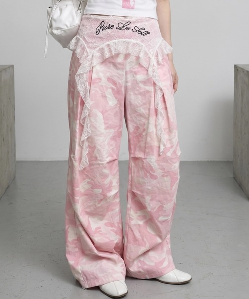 .KOM（ドットコム）の「A'GEM/9 × .kom 『.KOM/ドットケーオーエム』LACE LAYERED CAMO WIDE PANTS / レースレイヤードカモワイドパンツ（その他パンツ・レディース・グレー/ピンク・S）」の6枚目の写真