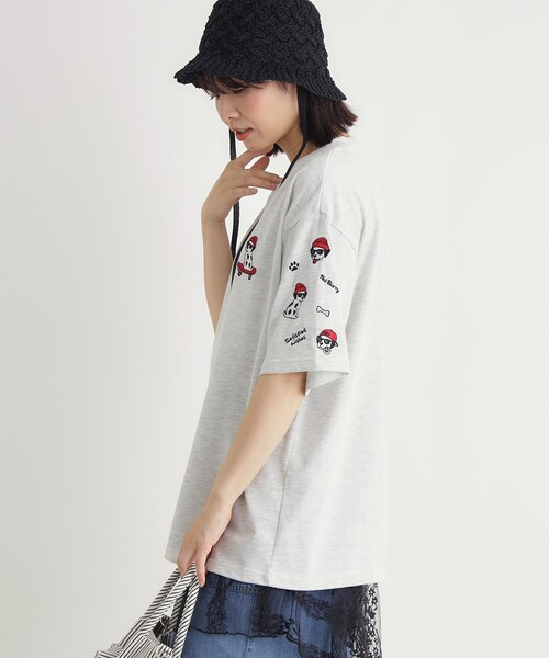 Right-on(ライトオン)の「ドッグ刺繍ビッグTシャツ(Tシャツ/カットソー・レディース・ネイビー/アイボリー・05/04/03)」の4枚目の写真