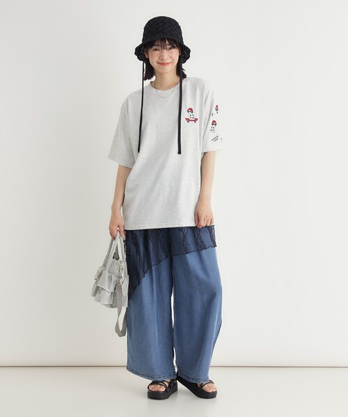 Right-on(ライトオン)の「ドッグ刺繍ビッグTシャツ(Tシャツ/カットソー・レディース・ネイビー/アイボリー・05/04/03)」の6枚目の写真