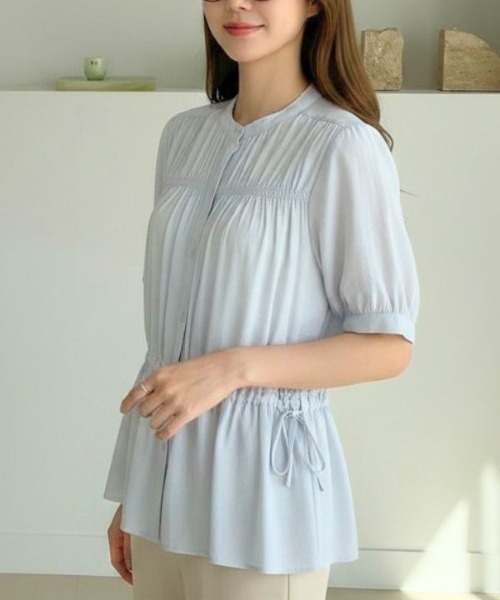 Human 2nd Occasion(ヒューマンセカンドオケージョン)の「ワッシャーローン シャーリングシャツ(シャツ/ブラウス・レディース・サックスブルー/オフホワイト・M)」の10枚目の写真