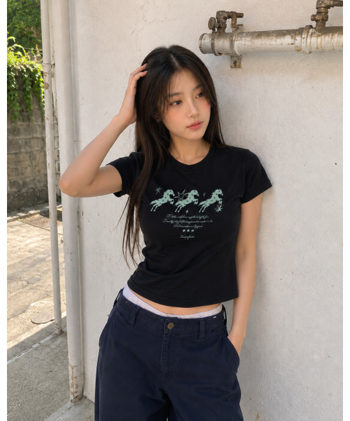 ESCAPEFROM(エスケープフロム)の「トリオドットホースプリントスリムフィット半袖Tシャツブラック(Tシャツ/カットソー・レディース・その他・LARGE/MEDIUM)」の1枚目の写真