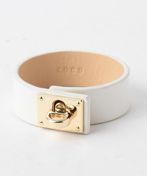 coen(コーエン)の「ワイドレザーブレスレット(ホワイト⇒WEB限定カラー)◆(バングル/リストバンド・レディース・ホワイト/ブラック/ブラウン/マスタード・FREE)」の15枚目の写真
