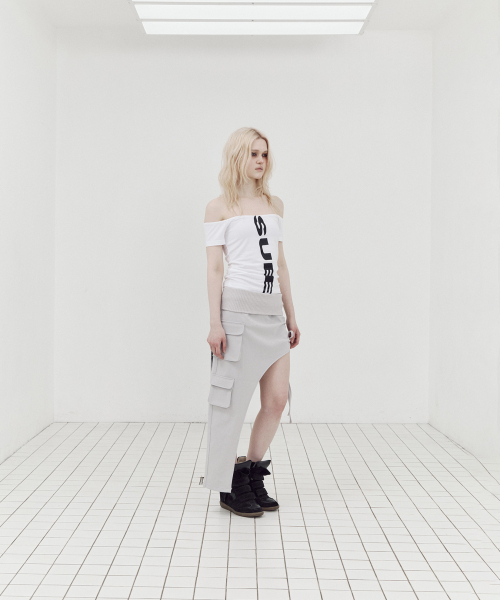 SETUP-EXE(セットアップイーエックスイー)の「VERTICAL OFF-SHOULDER TOP / WHITE(Tシャツ/カットソー・レディース・その他・OS)」の5枚目の写真