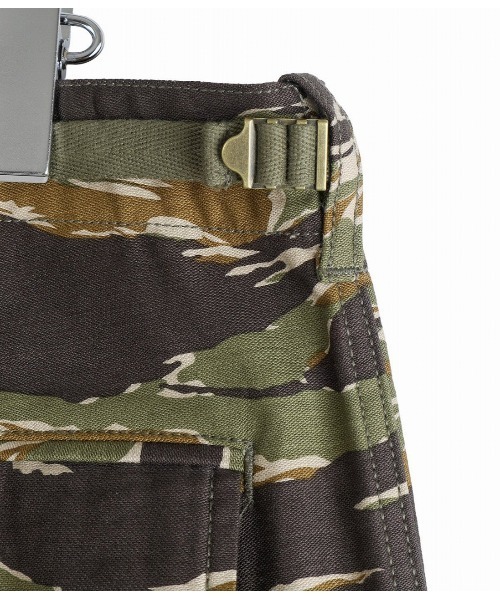 Dickies（ディッキーズ）の「Dickies / ディッキーズ：【別注】 6 POCKET WIDE CARGO PANTS：ONLYARK-3-2616[AST]（カーゴパンツ・メンズ・タイガーカモ/ウッドランド・M/S/L）」の12枚目の写真