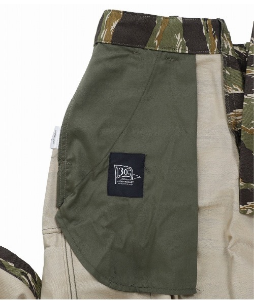 Dickies（ディッキーズ）の「Dickies / ディッキーズ：【別注】 6 POCKET WIDE CARGO PANTS：ONLYARK-3-2616[AST]（カーゴパンツ・メンズ・タイガーカモ/ウッドランド・M/S/L）」の16枚目の写真