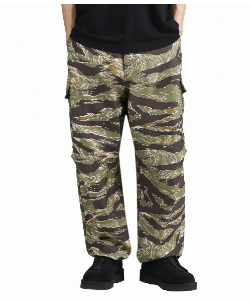 Dickies（ディッキーズ）の「Dickies / ディッキーズ：【別注】 6 POCKET WIDE CARGO PANTS：ONLYARK-3-2616[AST]（カーゴパンツ・メンズ・タイガーカモ/ウッドランド・M/S/L）」の18枚目の写真