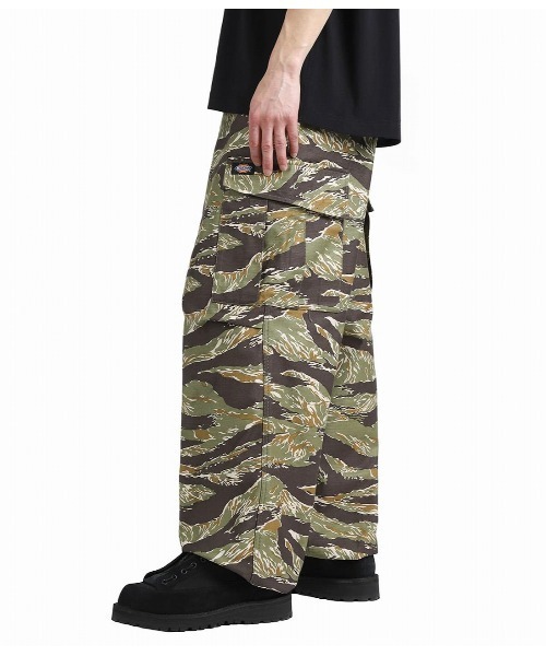 Dickies（ディッキーズ）の「Dickies / ディッキーズ：【別注】 6 POCKET WIDE CARGO PANTS：ONLYARK-3-2616[AST]（カーゴパンツ・メンズ・タイガーカモ/ウッドランド・M/S/L）」の19枚目の写真