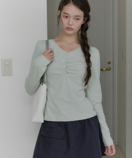 GIUNON(ジウノン)の「shirring stretch lace long-t / シャーリングストレッチレースロンT(Tシャツ/カットソー・レディース・グレー/ミント/ブラック/ブラウン・FREE)」の1枚目の写真