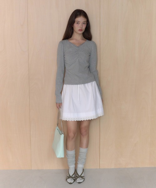 GIUNON(ジウノン)の「shirring stretch lace long-t / シャーリングストレッチレースロンT(Tシャツ/カットソー・レディース・グレー/ミント/ブラック/ブラウン・FREE)」の10枚目の写真