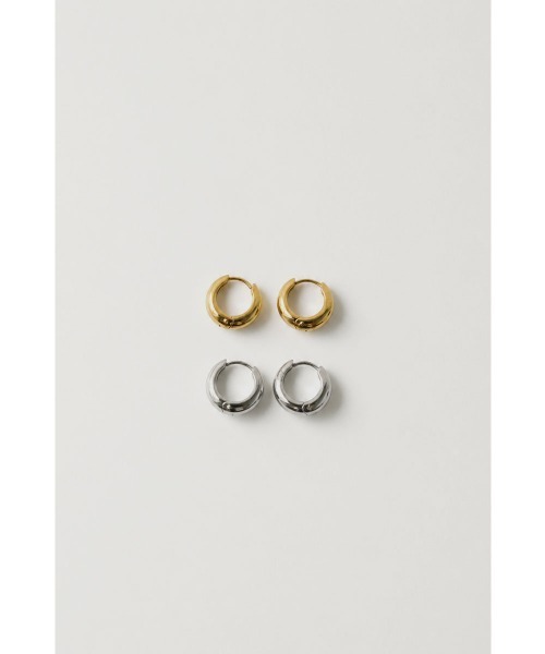 marjour（マージュール）の「[STAINLESS]3D MINI HOOP PIERCE（ピアス（両耳用）・レディース・シルバー/ゴールド・FREE）」の2枚目の写真