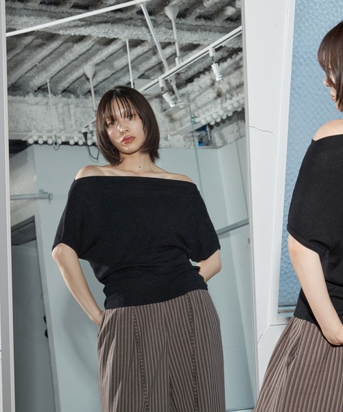 OFROOM(オフルーム)の「【2026秋冬新作】Off-shoulder Knit Top|オフショルニットトップス(ニット/セーター・レディース・グレー/ホワイト/ブラック・FREE)」の18枚目の写真