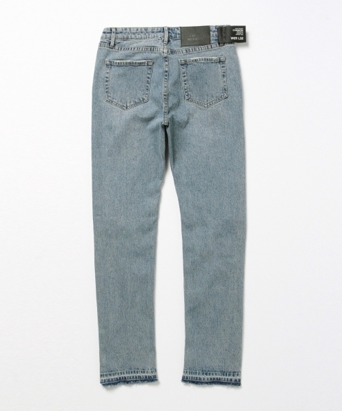 CHEAP MONDAY（チープマンデイ）の「CHEAP MONDAY /　EMMY BLUE デニム（デニムパンツ・レディース・サックスブルー・26inch/27inch/25inch）」の5枚目の写真